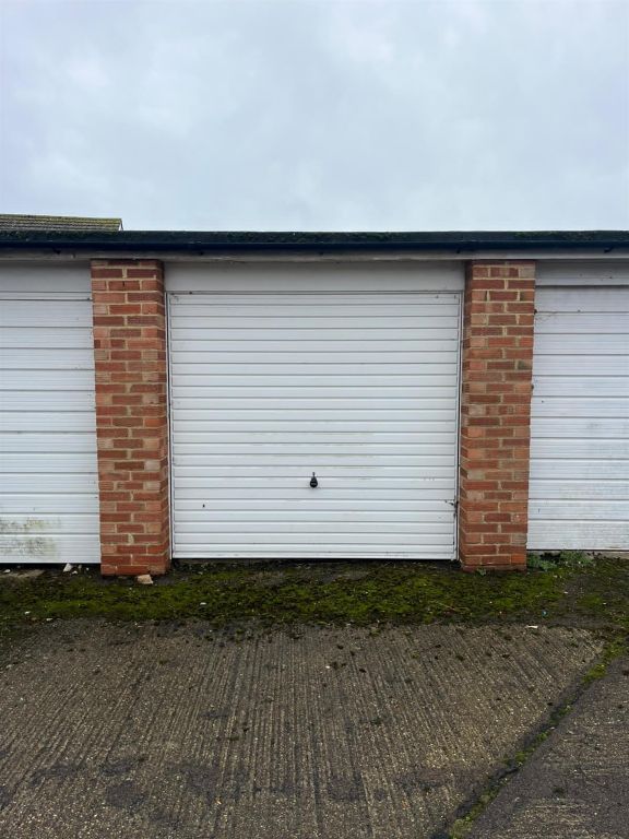 Property photo 2 of 5