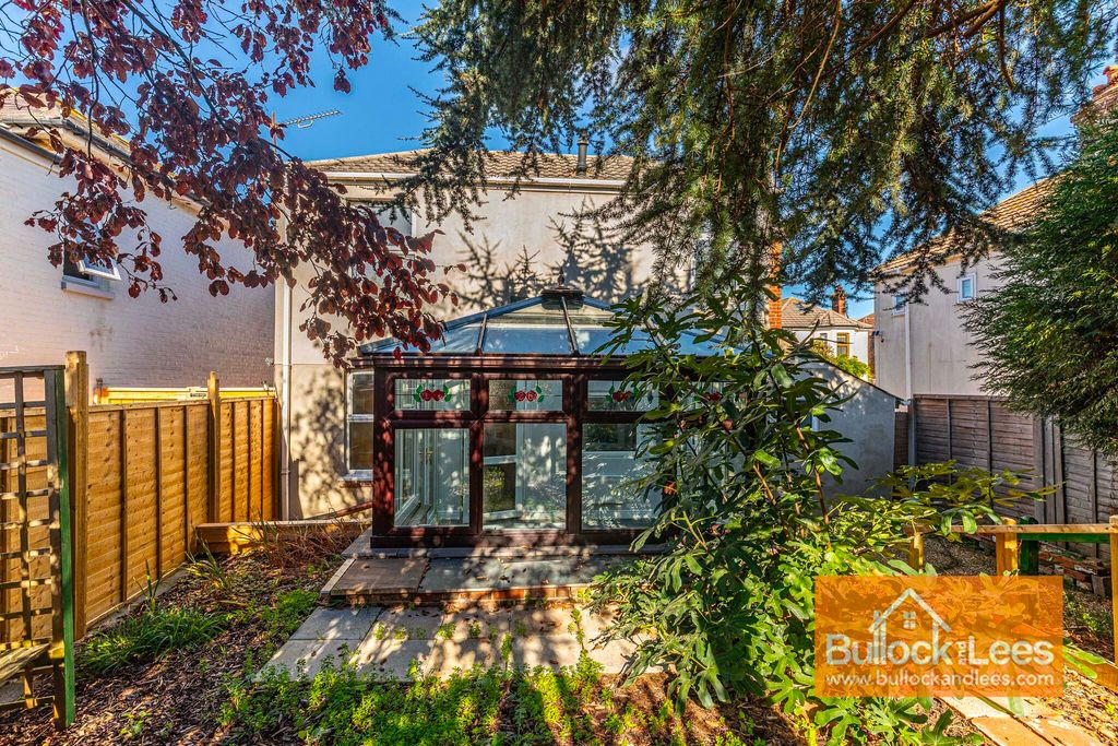 Property photo 2 of 23