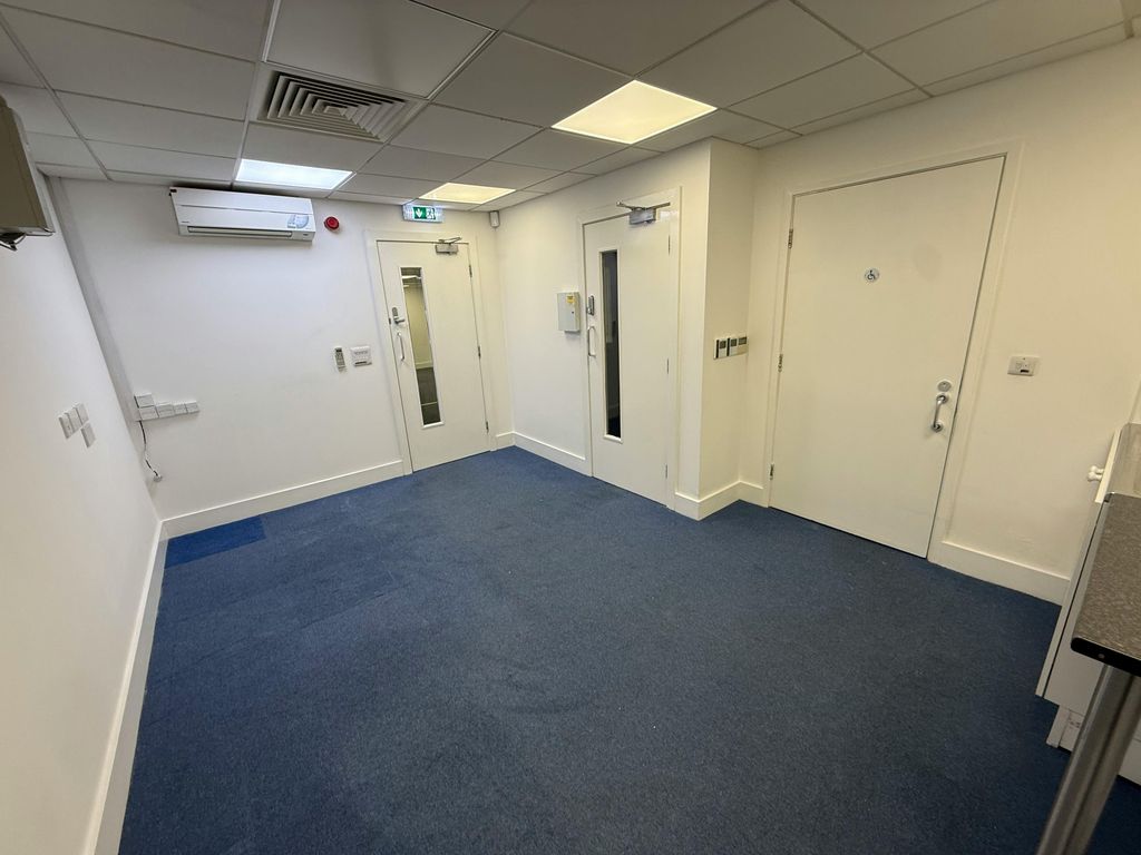 Property photo 3 of 7 Img_8223.Jpeg