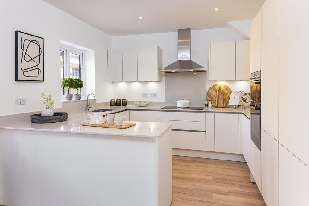 Property photo 2 of 12 Knightwood Chase, Fordingbridge