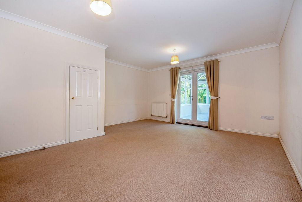 Property photo 3 of 22