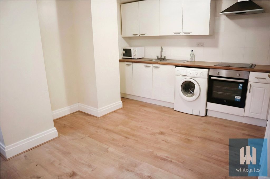 Property photo 3 of 9 Picture No. 30