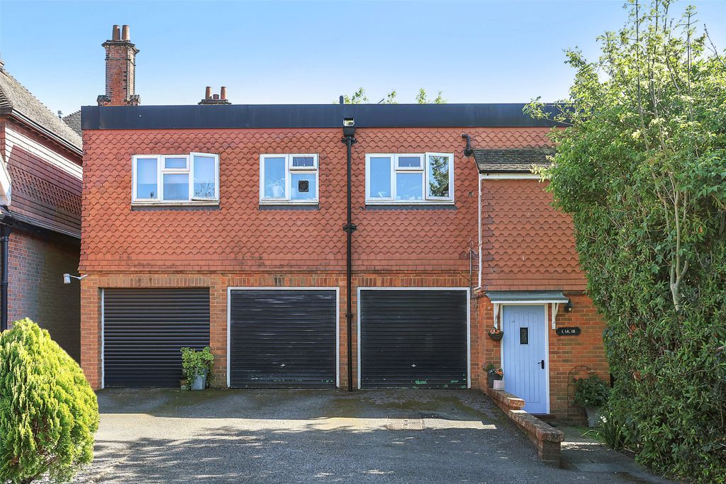 Property photo 2 of 14 Picture No. 20