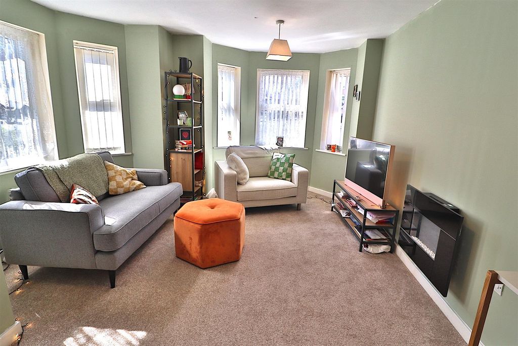 Property photo 3 of 9 Open Plan Lounge/Dining And Kitchen Area