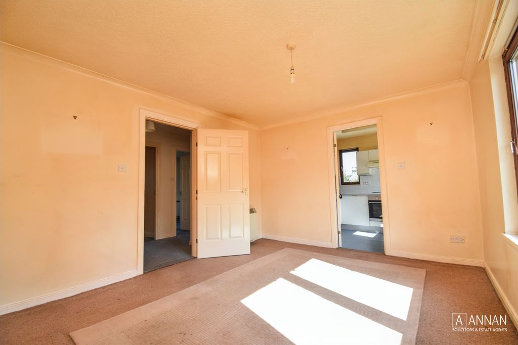 Property photo 3 of 14 Property Image 3