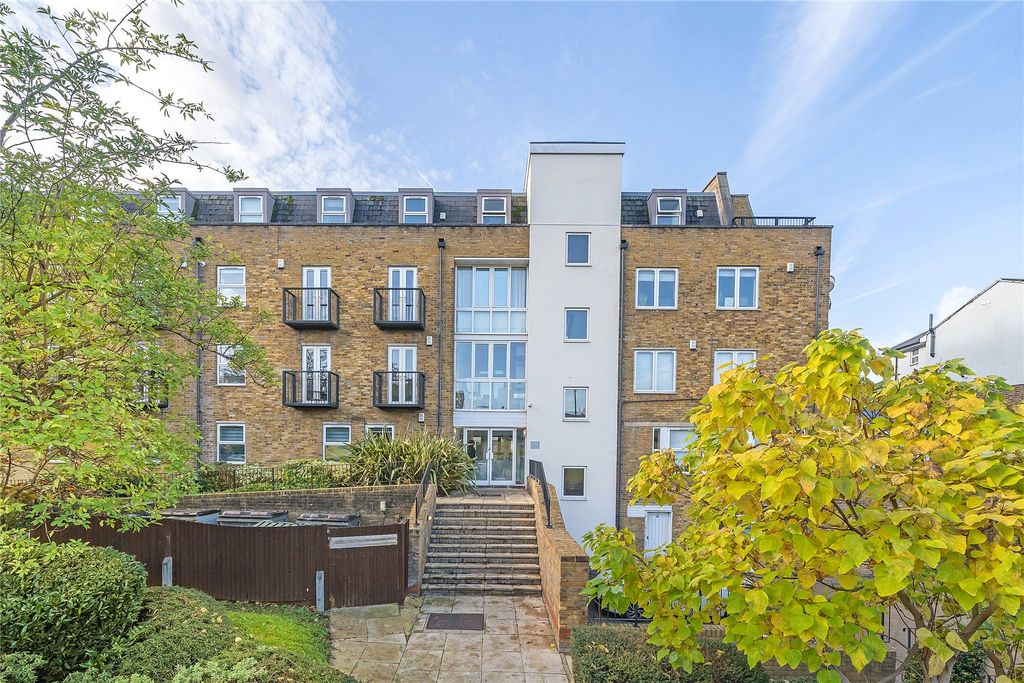 Property photo 1 of 15 Picture No. 02