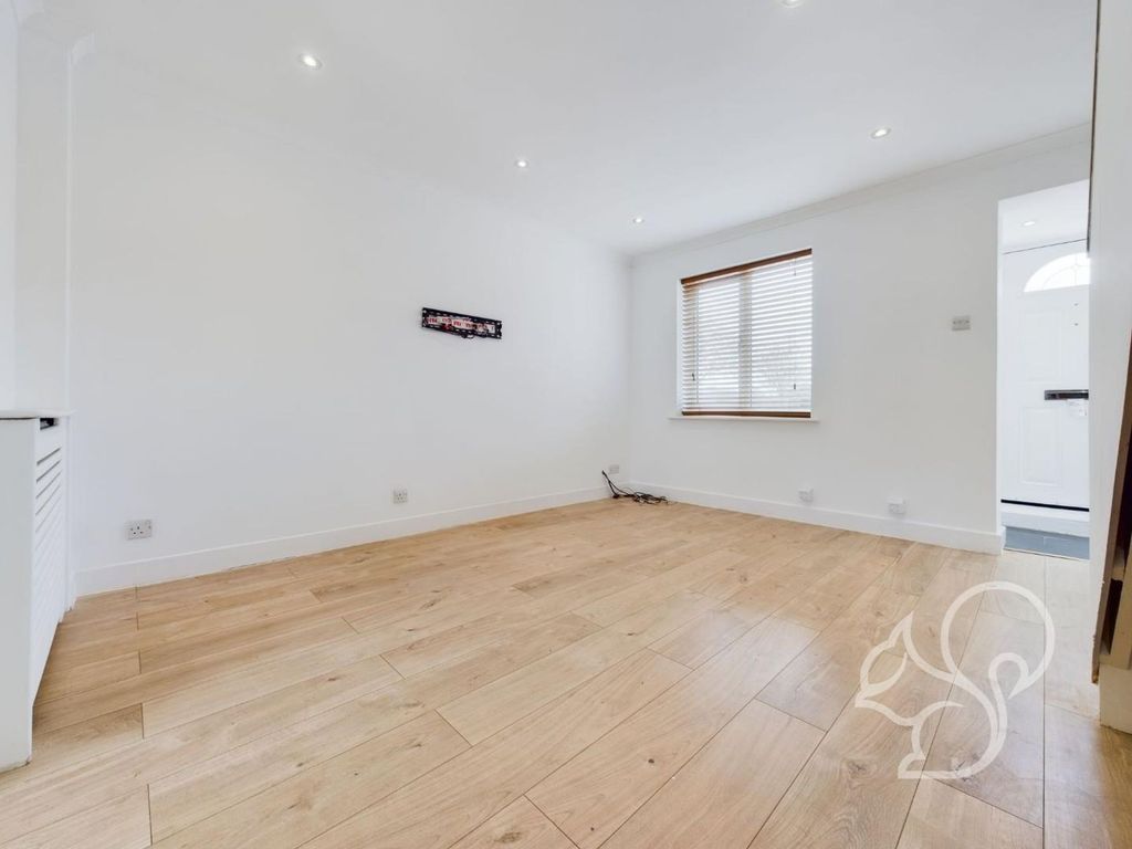 Property photo 3 of 13 Cam01254G0-Pr0067-Still002.Jpg