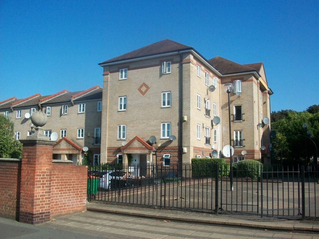 Property photo 1 of 5