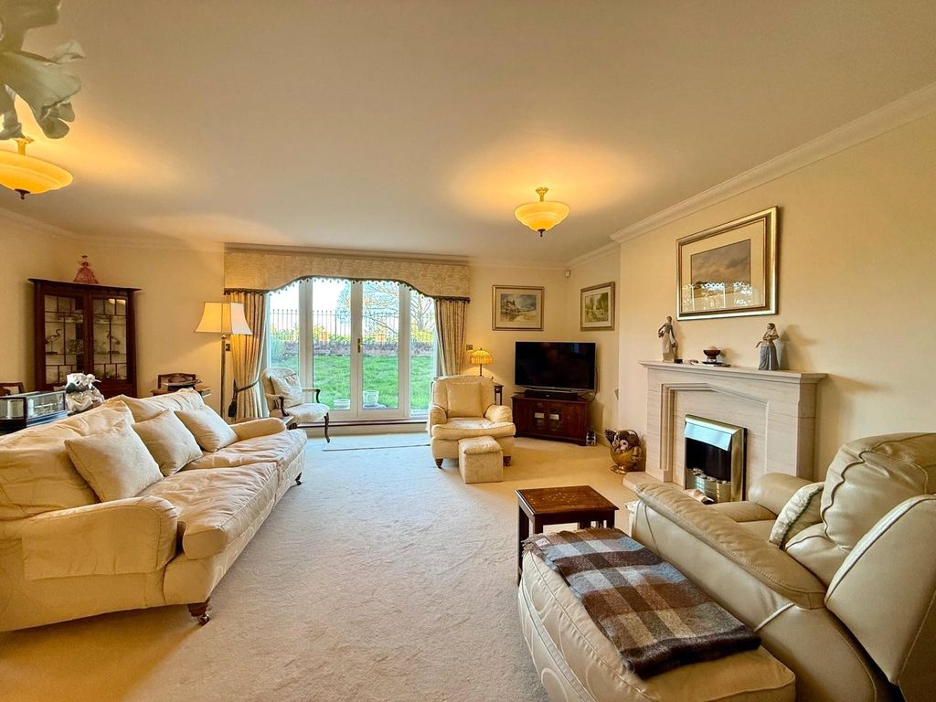 Property photo 2 of 10 Picture No. 22