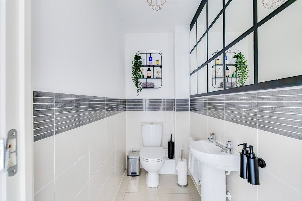 Property photo 3 of 29 Picture No. 31