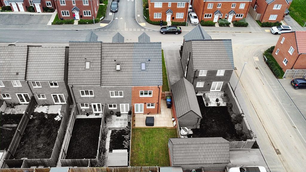 Property photo 3 of 24