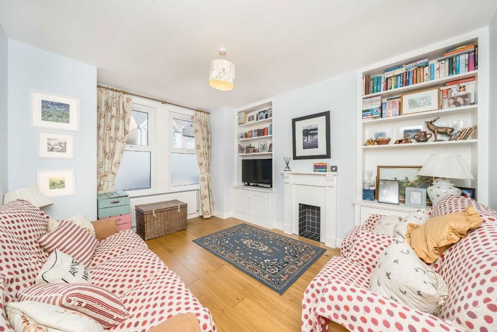 Property photo 2 of 7
