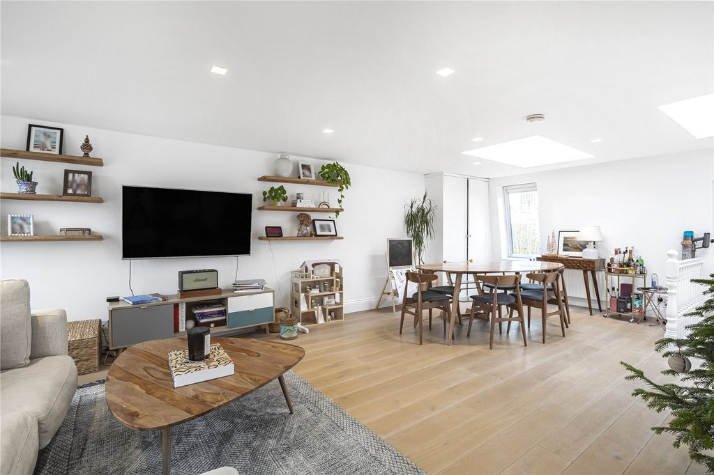 Property photo 1 of 18 Picture No. 31