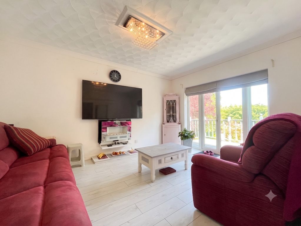 Property photo 3 of 22 4682774