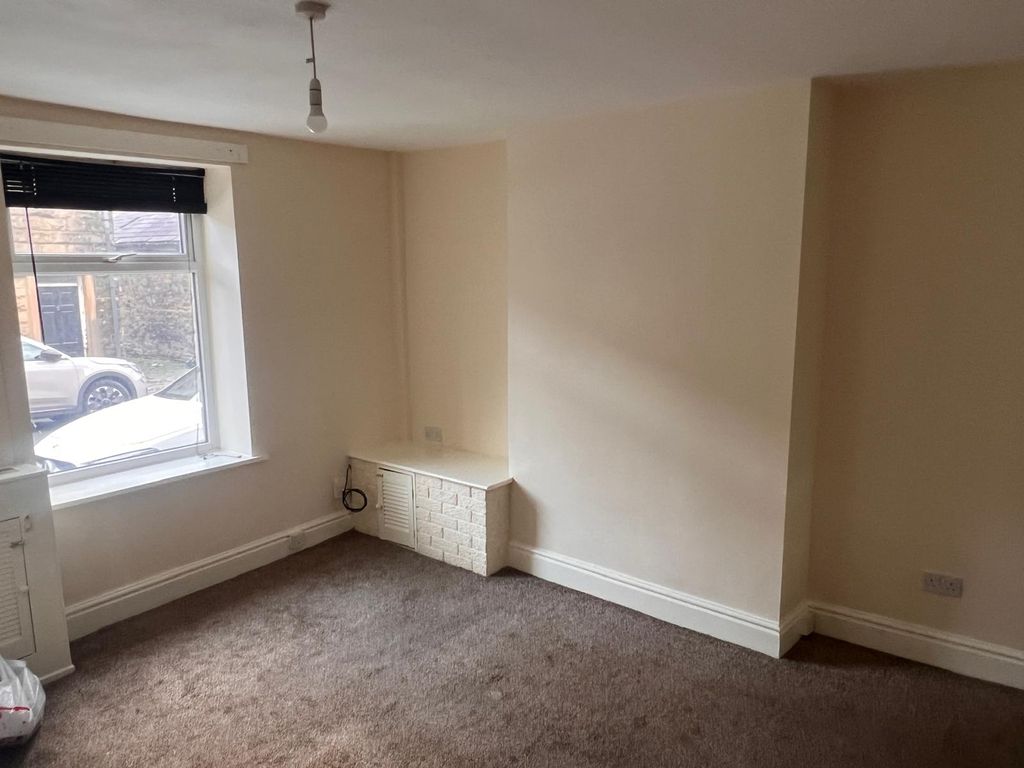 Property photo 3 of 3