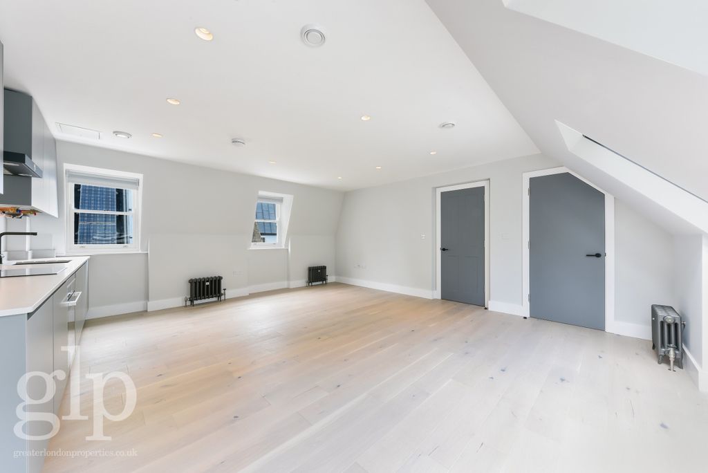 Property photo 3 of 13 4878505