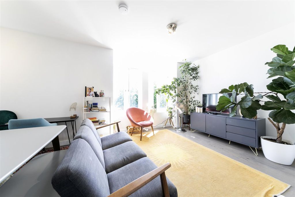 Property photo 2 of 14 F7 Parkview -2.Jpg