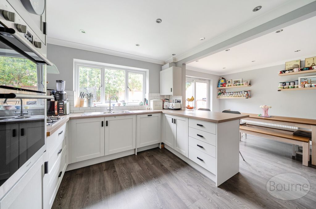 Property photo 2 of 23 508Cabf8-Bd82-43A...