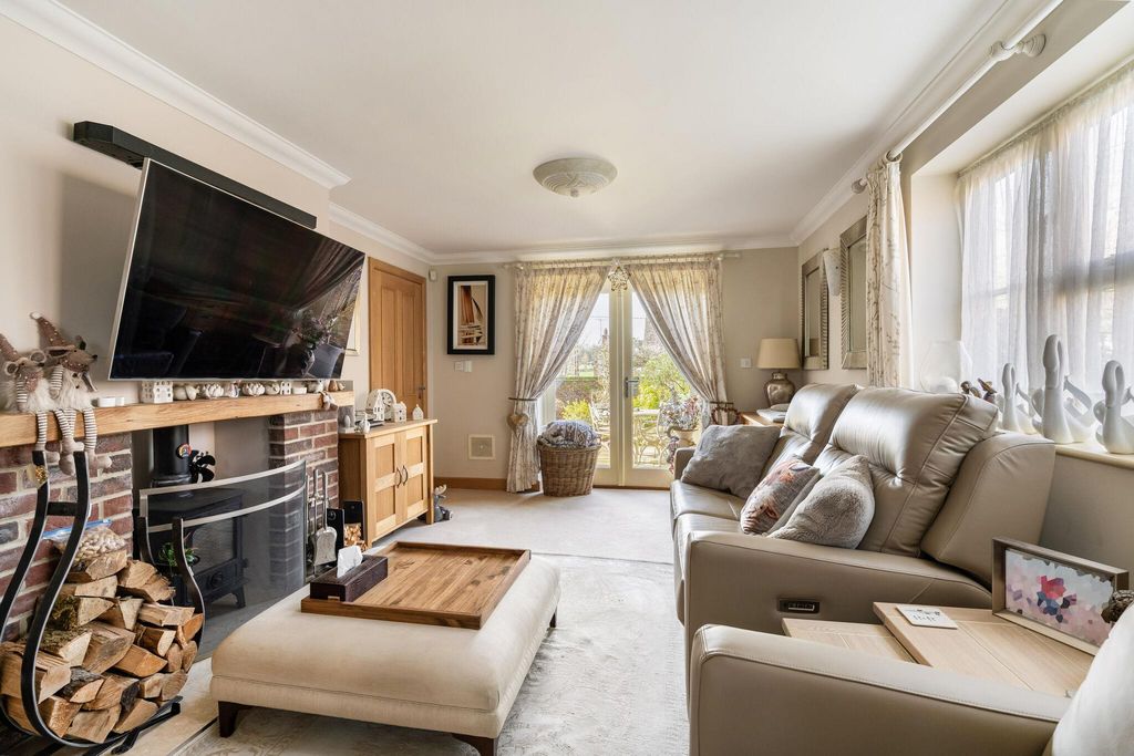 Property photo 2 of 13 Image