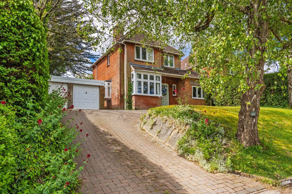 Property photo 1 of 16