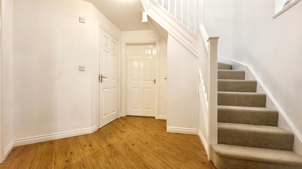 Property photo 2 of 16 Img_3019