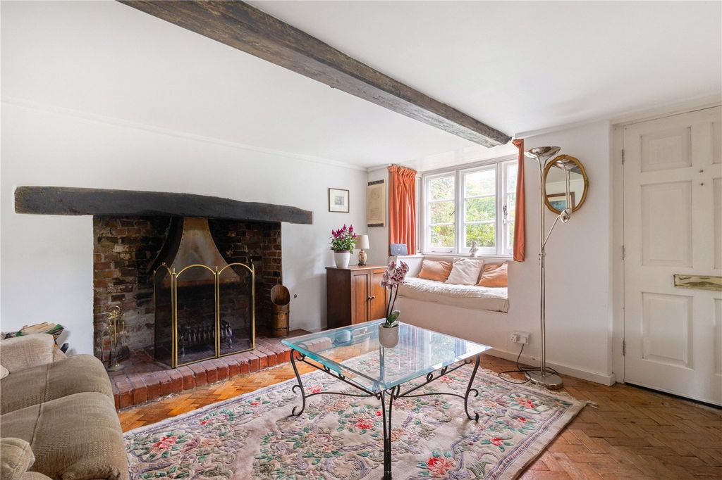 Property photo 3 of 21 Sitting Room