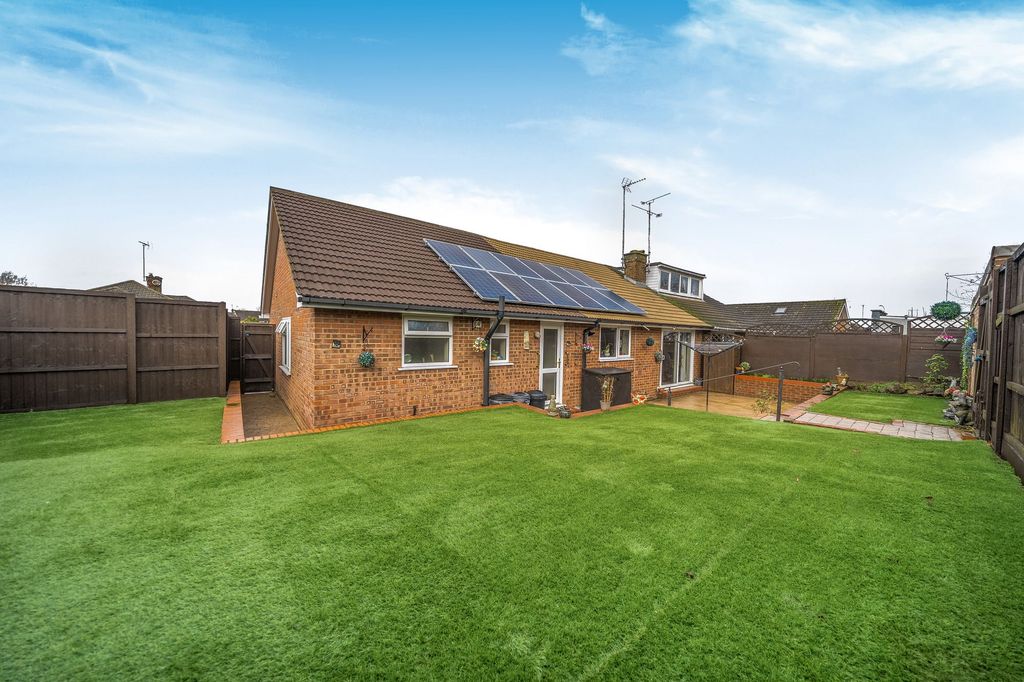 Property photo 2 of 21