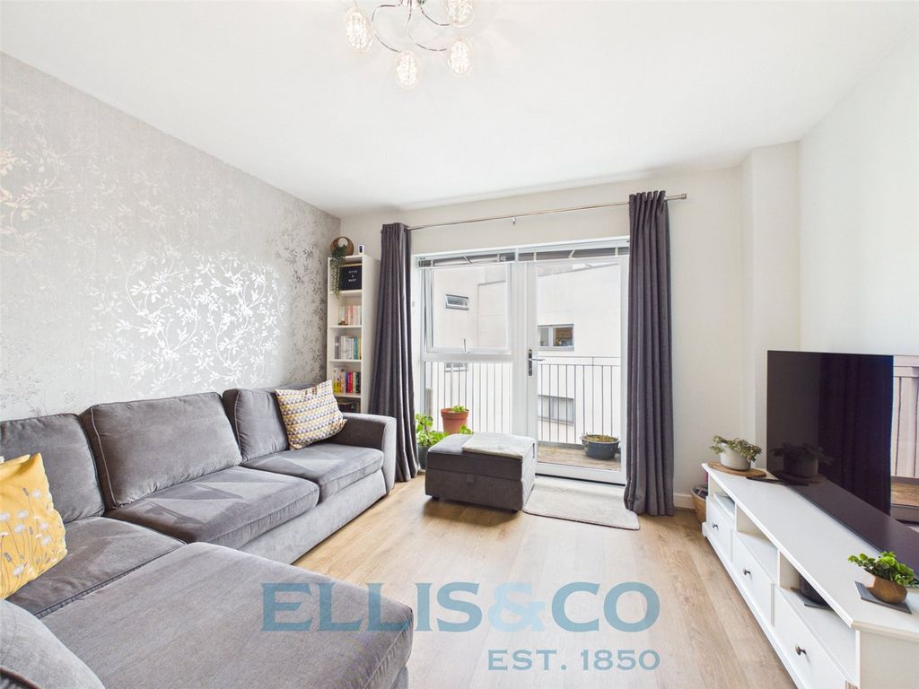 Property photo 3 of 11 Picture No. 09