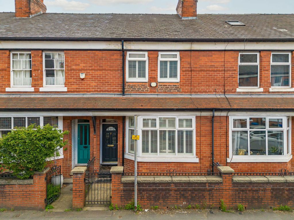 Property photo 1 of 18