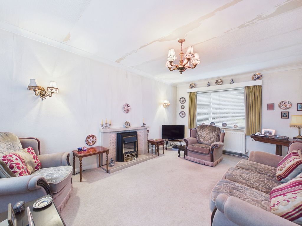 Property photo 3 of 37