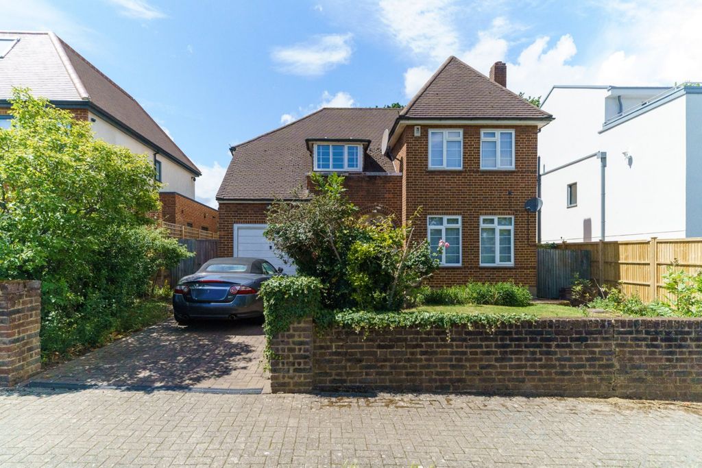 Property photo 1 of 10