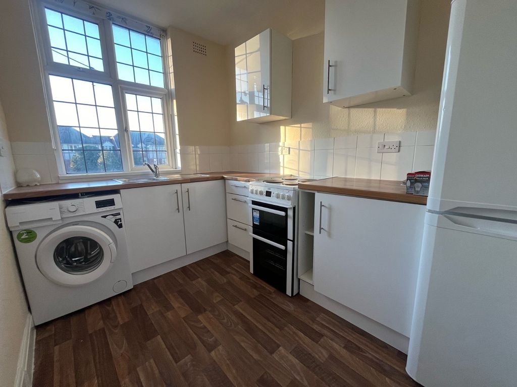 Property photo 3 of 13 Picture No. 14