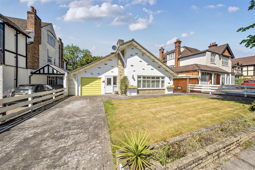 Property photo 1 of 18 Exterior: