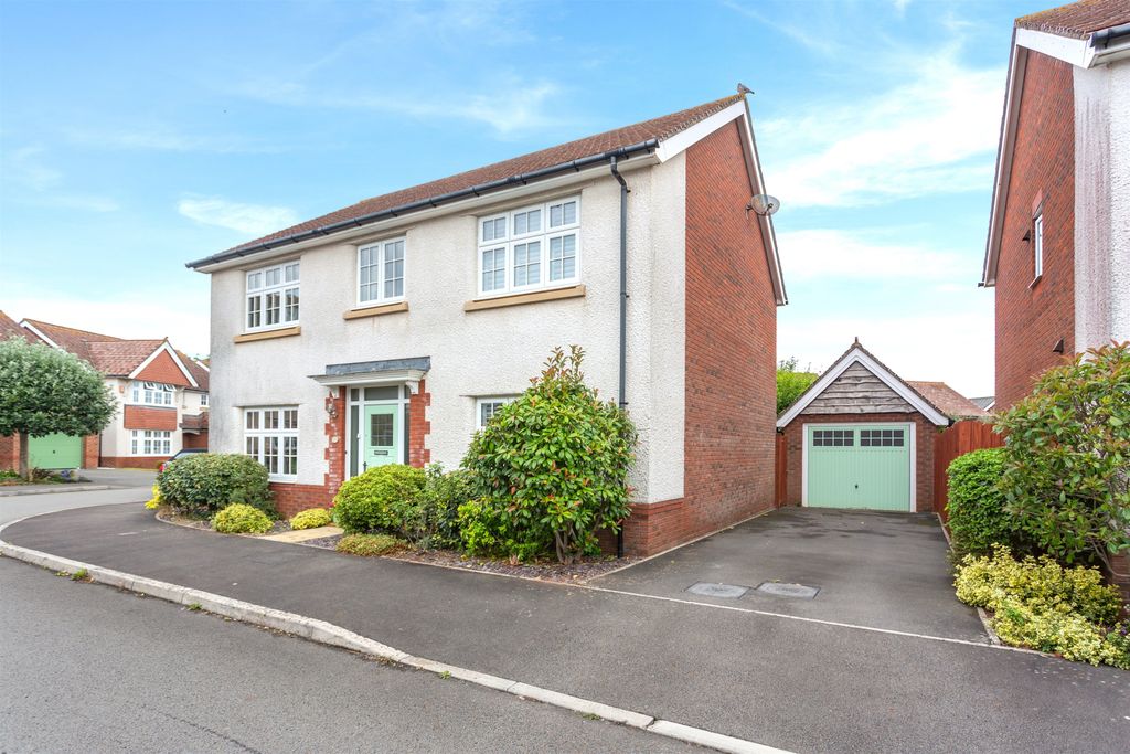 Property photo 1 of 23