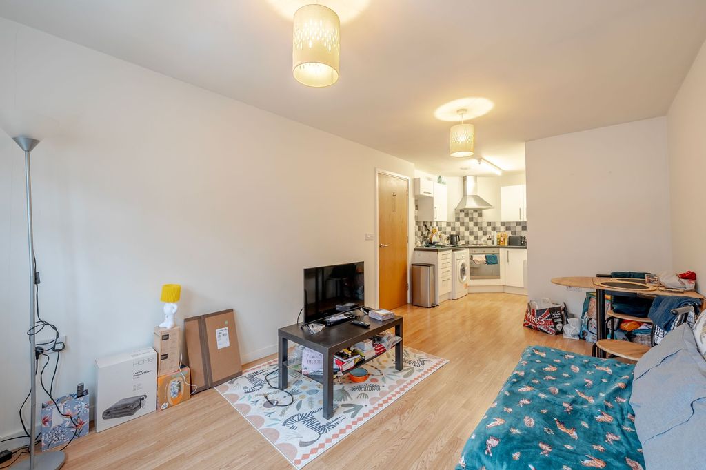 Property photo 2 of 12