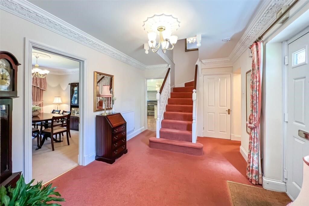 Property photo 2 of 21 Entrance Lobby