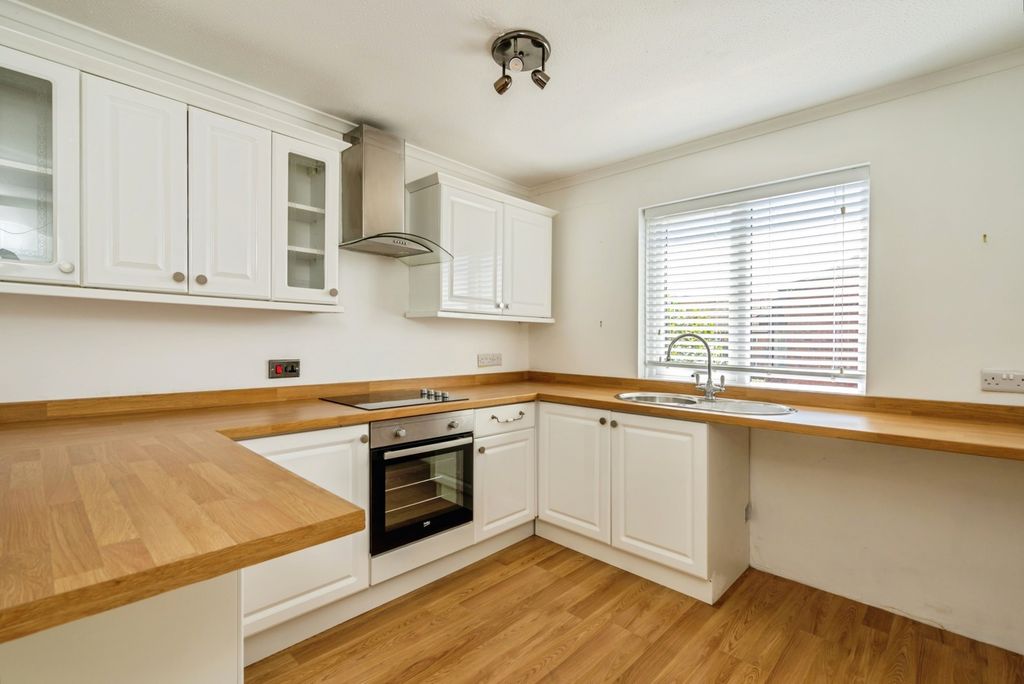 Property photo 2 of 13 Photo