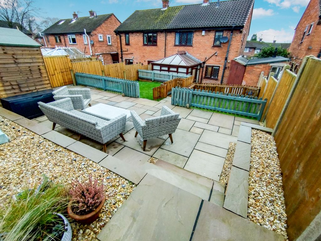 Property photo 2 of 27