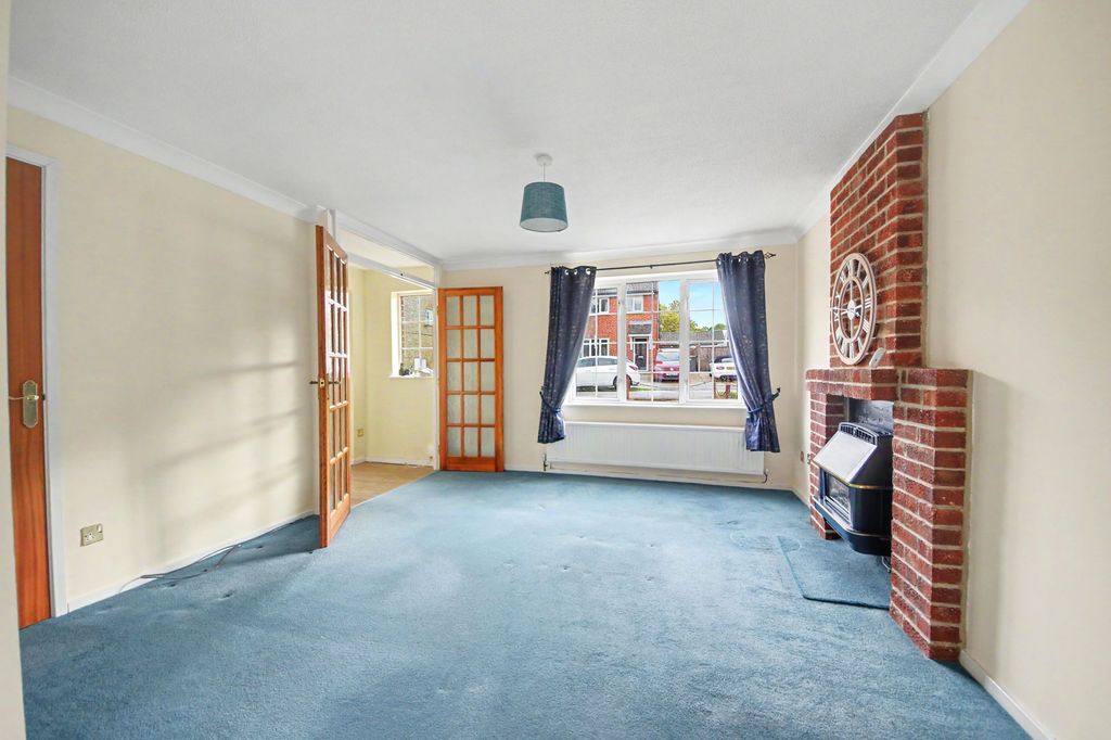 Property photo 3 of 16