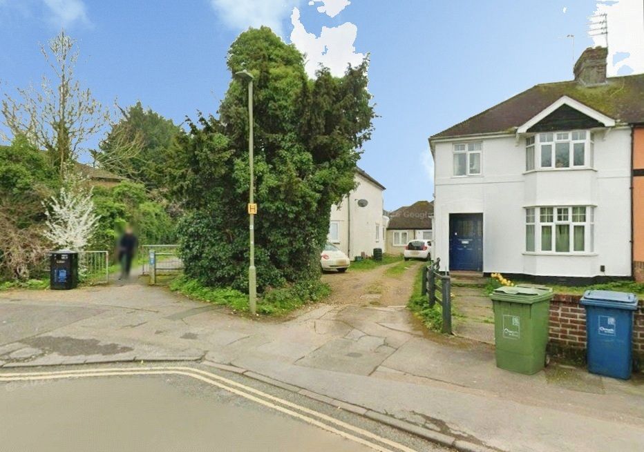 Property photo 1 of 12 External View
