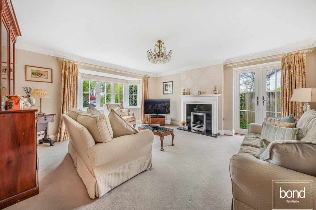 Property photo 2 of 23