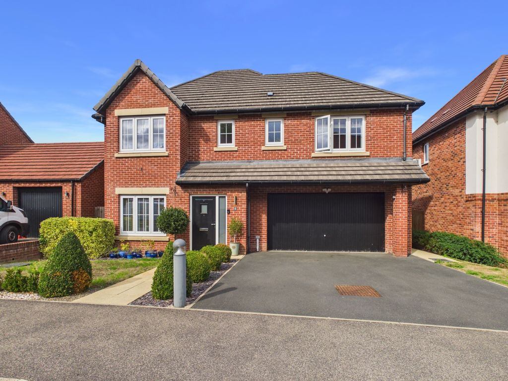 Property photo 1 of 22 Furzefield Way