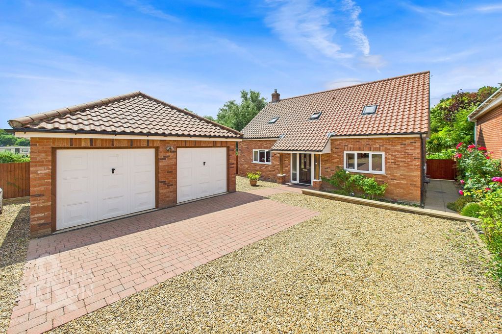 Property photo 1 of 31