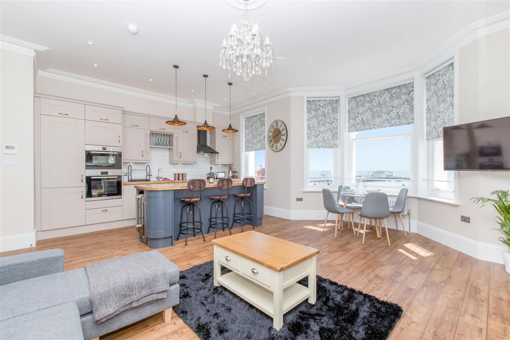 Property photo 1 of 12 Marine Parade 42-3.Jpg