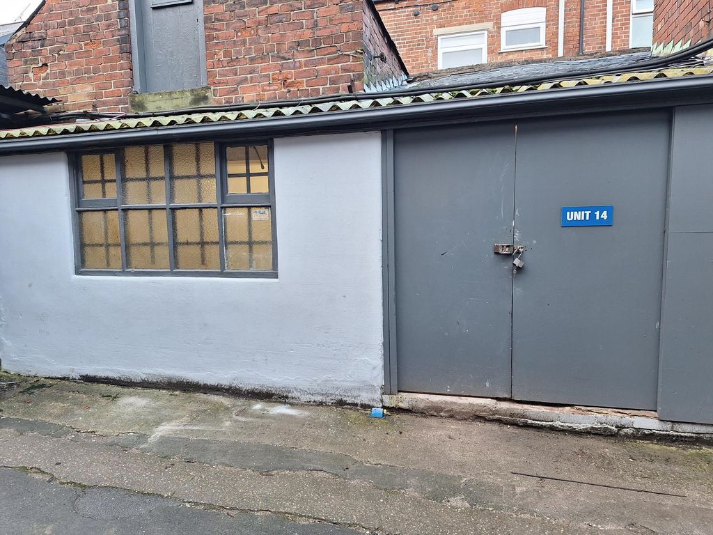 Property photo 3 of 11