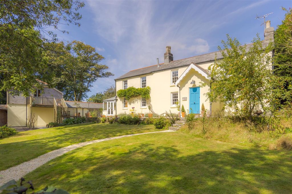 Property photo 1 of 36