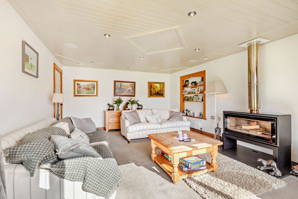 Property photo 2 of 17 Bungalow 1