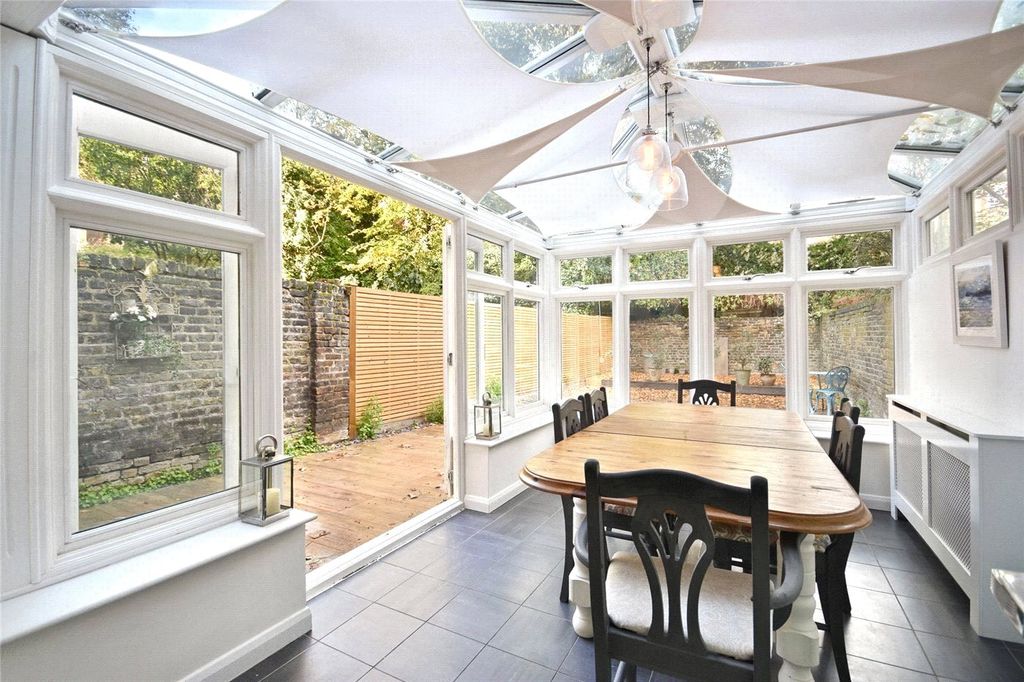 Property photo 2 of 11 Picture No. 03