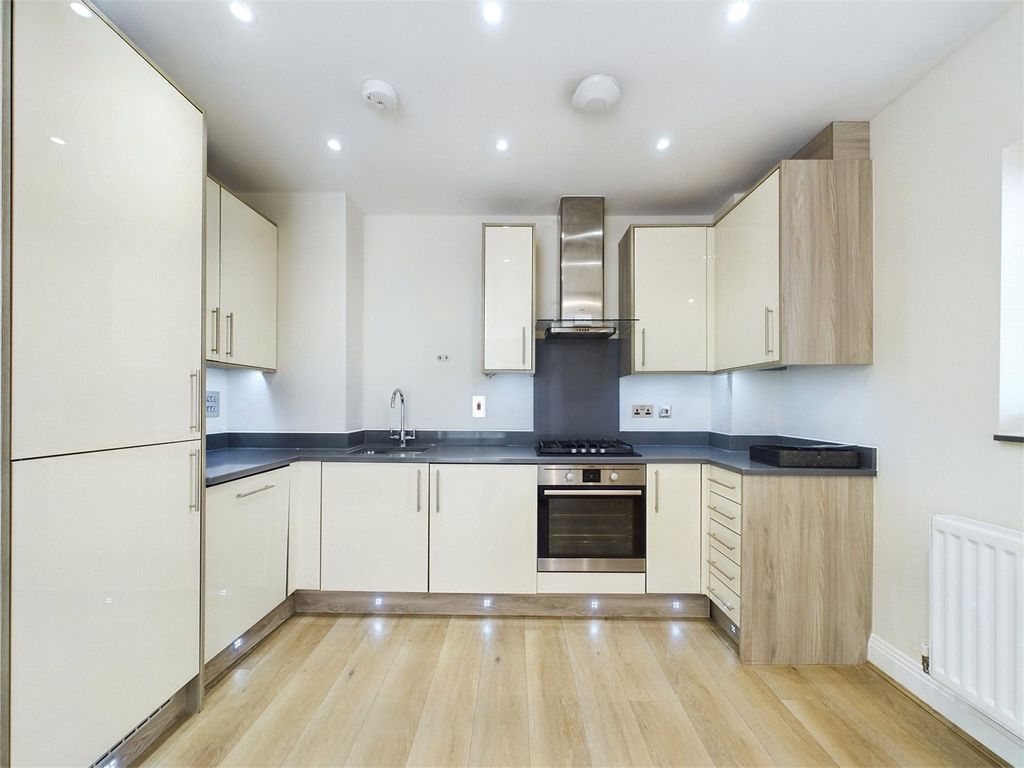 Property photo 2 of 8 Picture No. 03