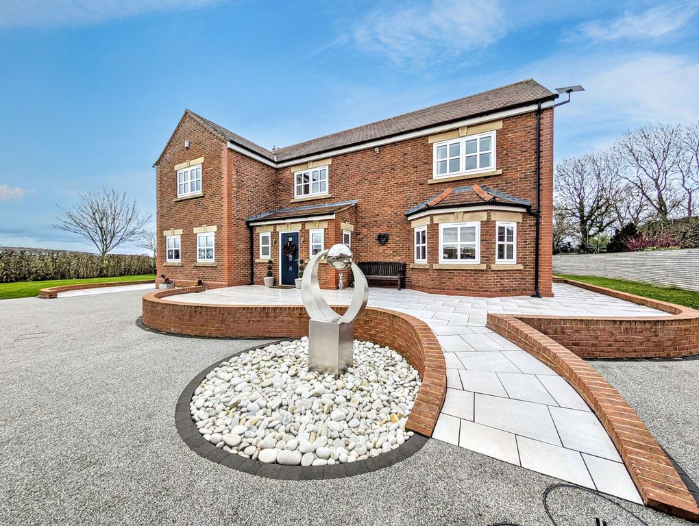 Property photo 1 of 25